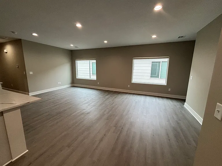 2139 Reece St — Photo 16