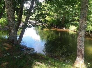 41255 Rhymer Rd, Damascus, VA 24236