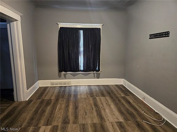 4th image of 4111 E 79th St