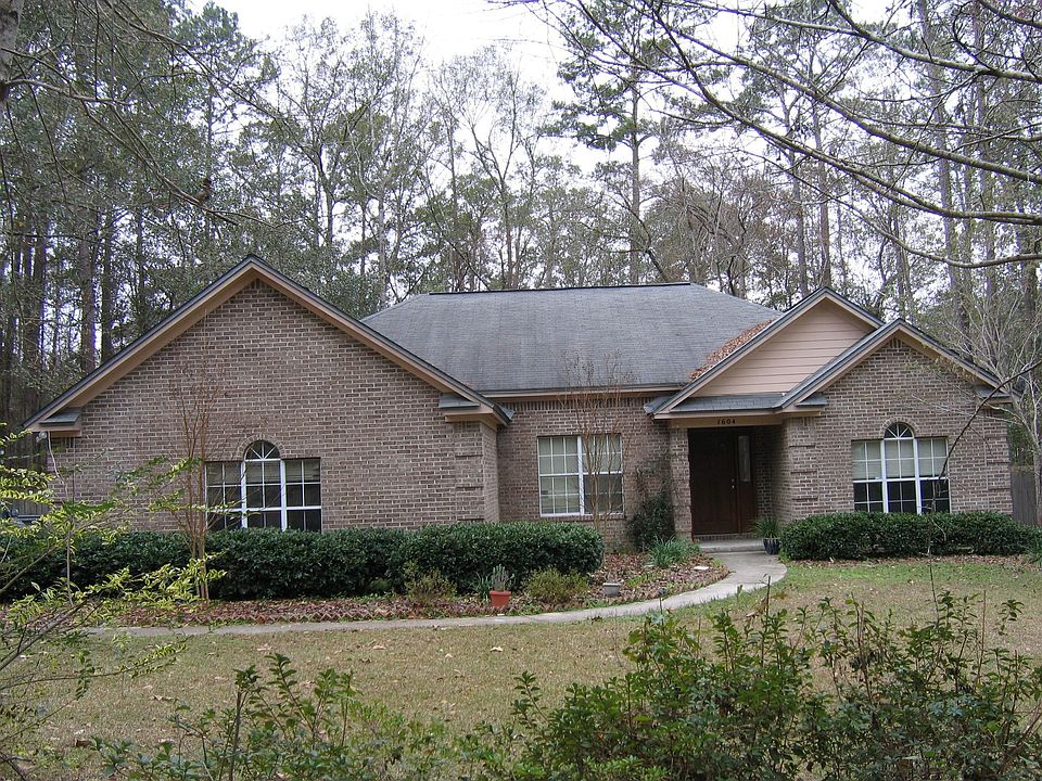 front of home from street