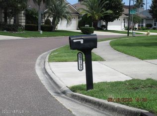 12192 N Cedar Trace Dr, Jacksonville, FL 32246