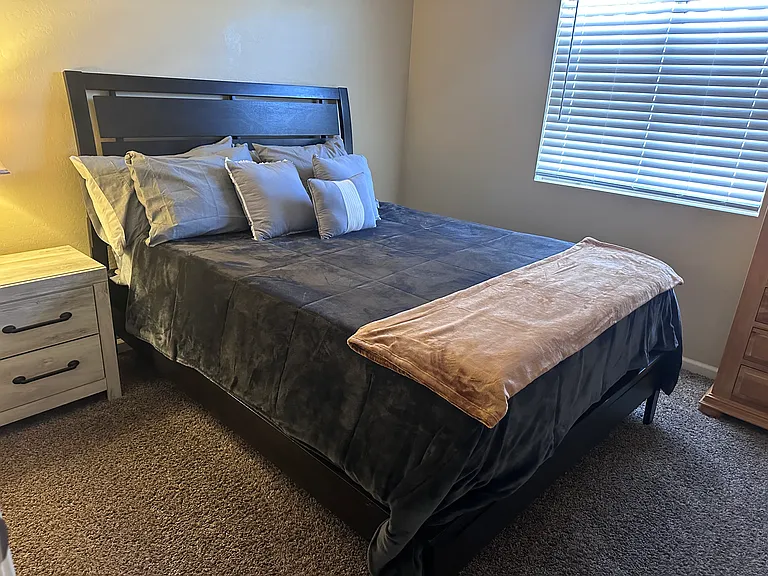 14909 W Caribbean Ln — Photo 9