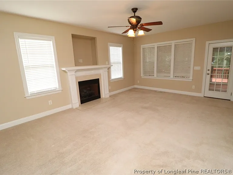 36 W Trafalgar Ct — Photo 4