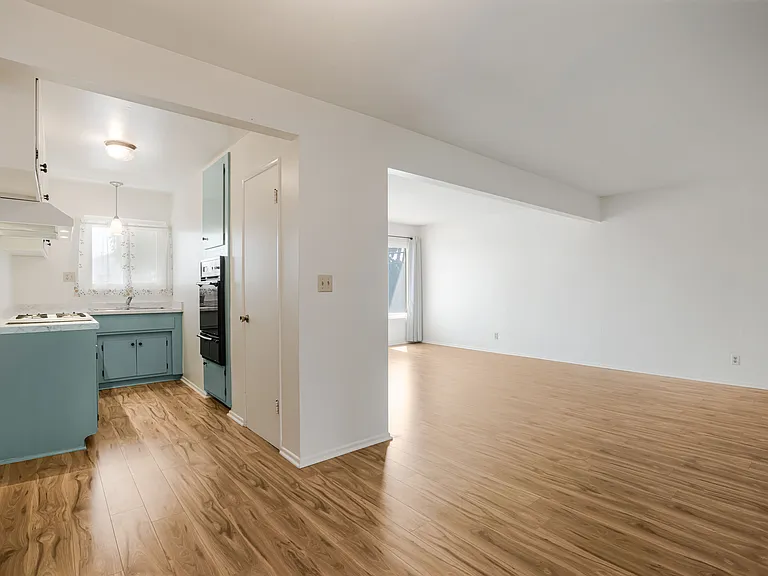 200 Chester Way #4 — Photo 9