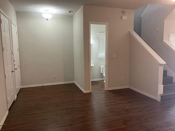 4th image of 4915 Sanger Circle Dr #4913