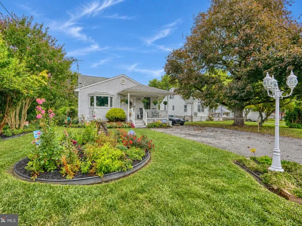 9714 Oak Summit Ave, Parkville, MD 21234