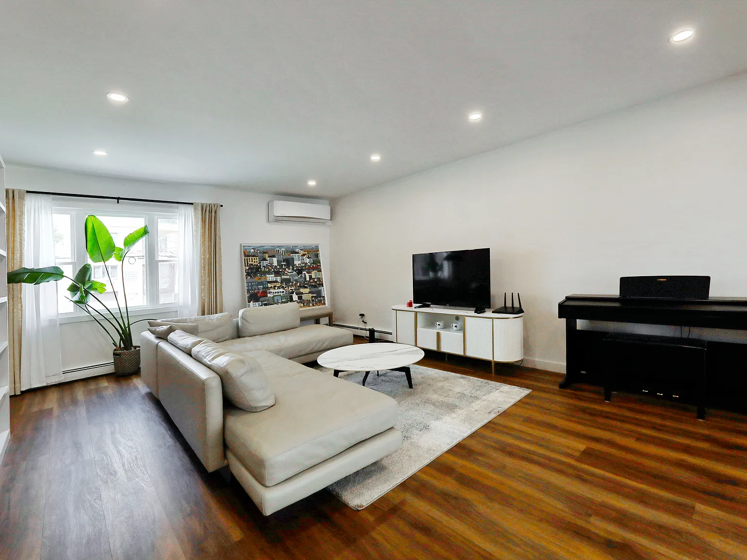 3 bed, 1750 sqft, $3,750 — Photo 3