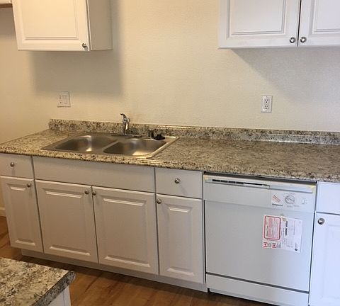 5th image of 6952 Westpark Pl APT D5