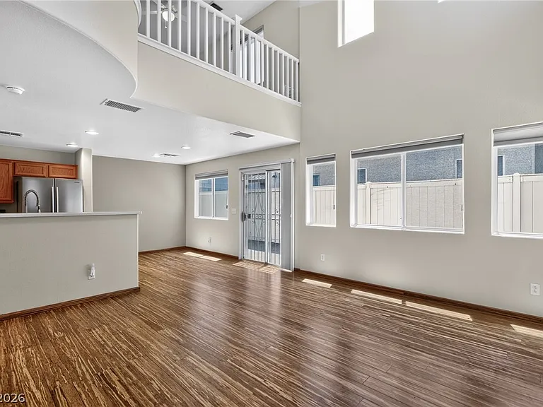 10566 Corte Sierra St — Photo 3