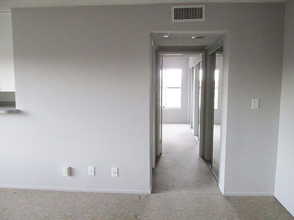 5th image of 3745 Glendon Ave APT 202