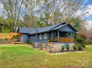 522 Riceville Rd, Asheville, NC 28805