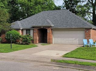 615 Hunters Grn, Evansville, IN 47711