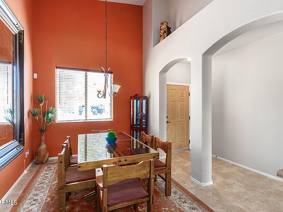 3rd image of 42464 W SANTA FE Street