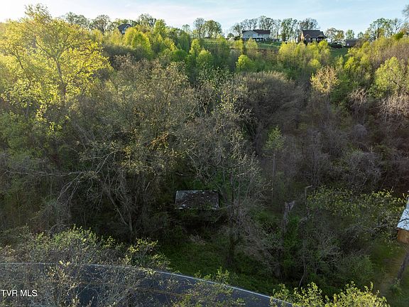 2nd image of 6270 Chestnut Ridge Rd