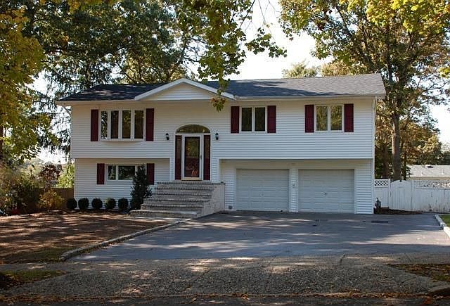1st image of 16 Villa Ln