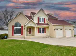9522 67th St, Kenosha, WI 53142