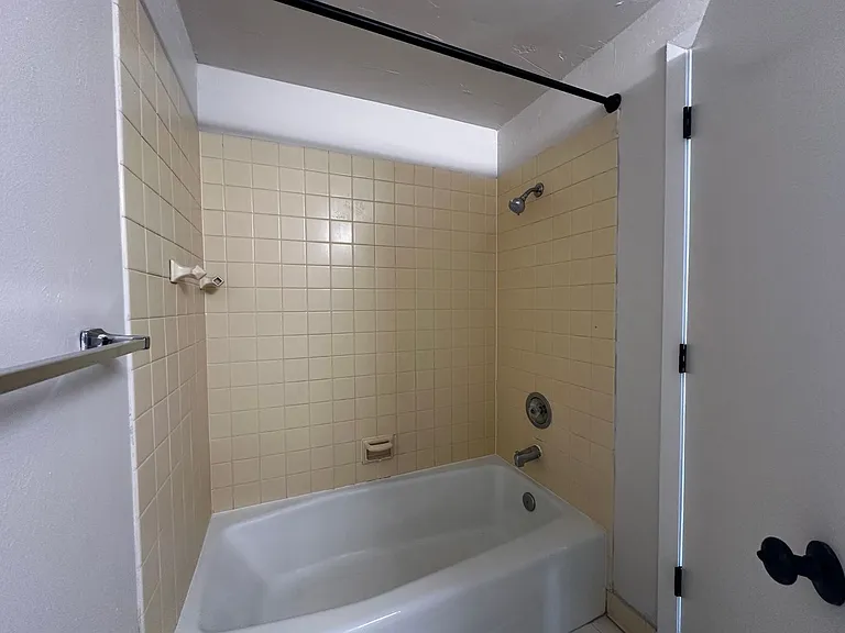 1785 Edison St — Photo 13