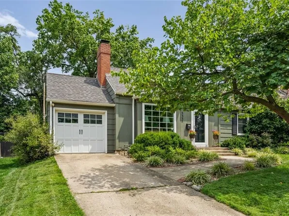 5337 Clark Dr, Roeland Park, KS 66205
