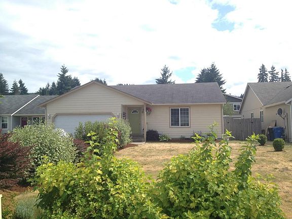 2nd image of 849 Lincoln Ave E