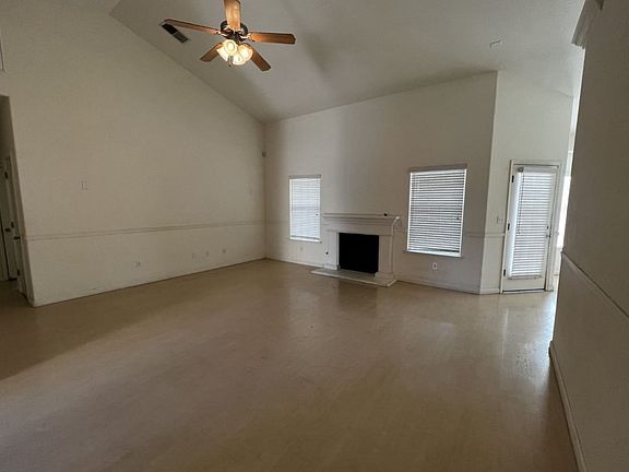 3rd image of 2142 N Arbor Ave