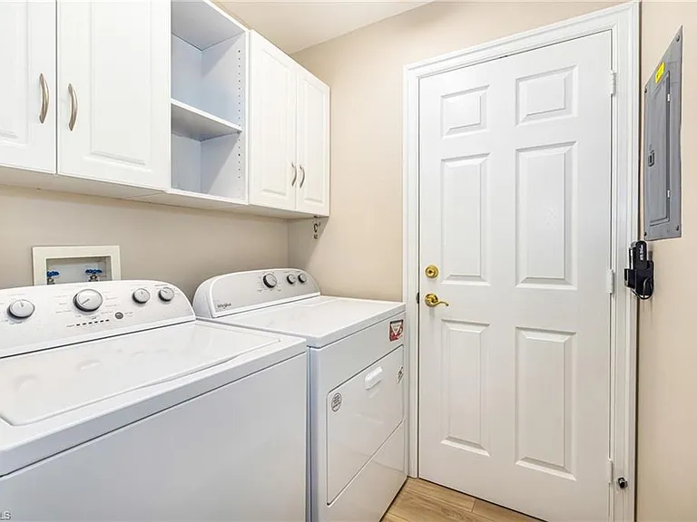 975 Tarpon Cove Dr #204 — Photo 38