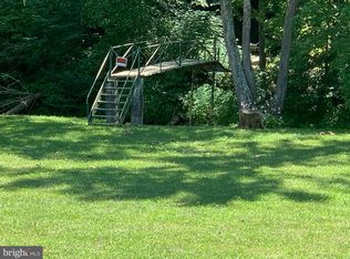 Counterfeit Way, Bunker Hill, WV 25413