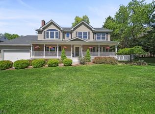 66 Linwood Ave, Midland Park Boro, NJ 07432
