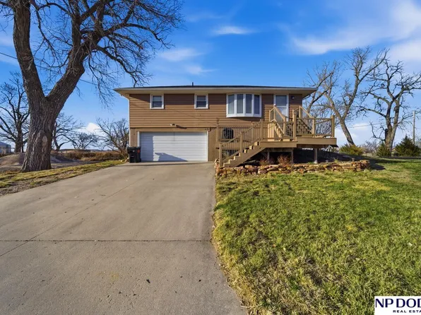 504 W Valley St, Valley, NE 68064