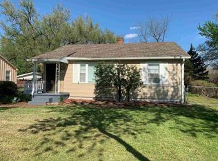 1908 S Roosevelt St, Wichita, KS 67218