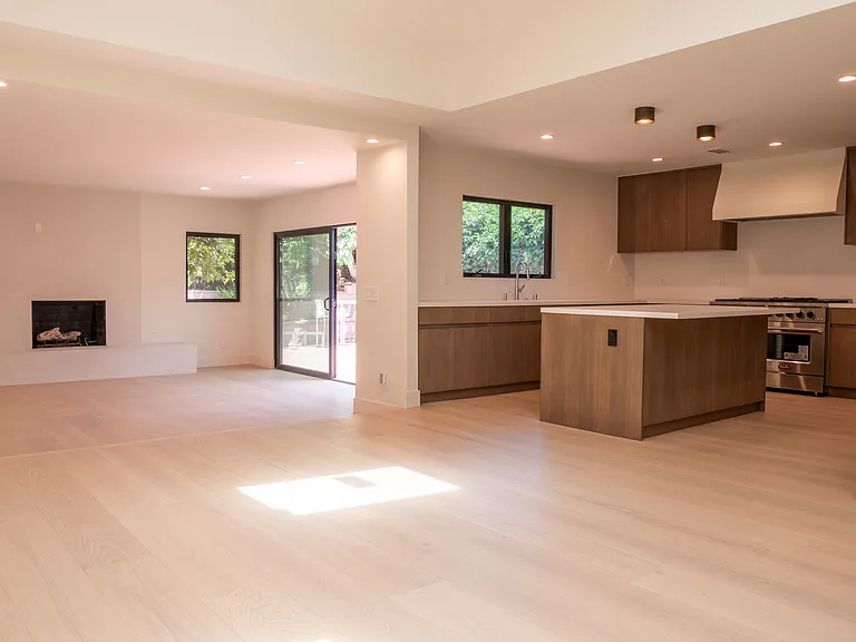 13141 Rose Ave — Photo 7