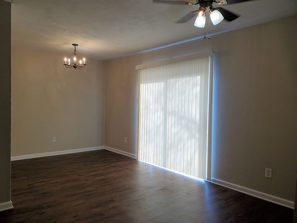 1st image of 2404A Blanco Dr