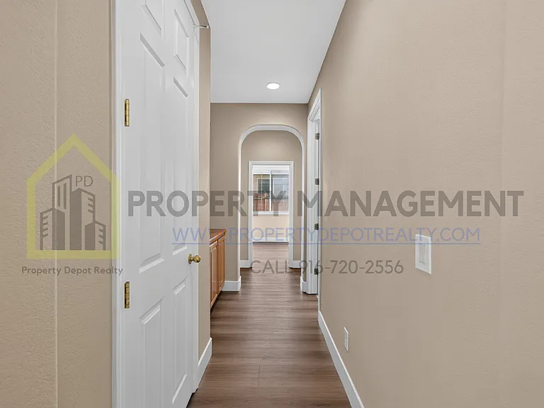 1570 Charm Way — Photo 22