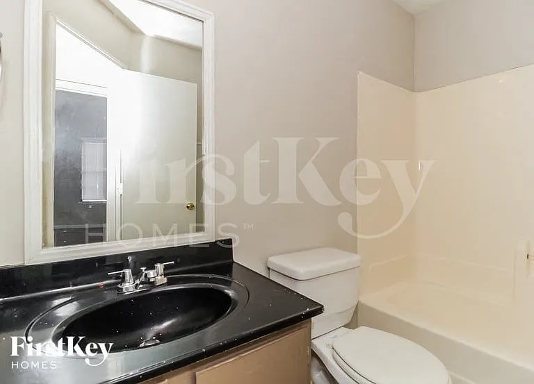 5211 Scarbrough Ln — Photo 11