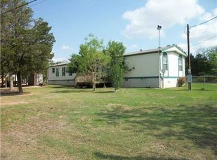124 Choctaw Trail Dr, Smithville, TX 78957