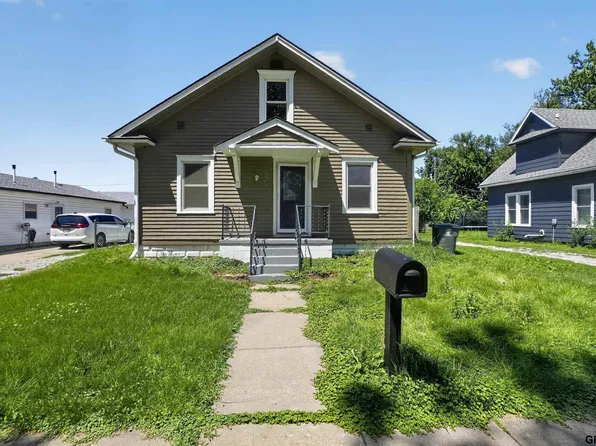 2546 4th Ave, Council Bluffs, IA 51501