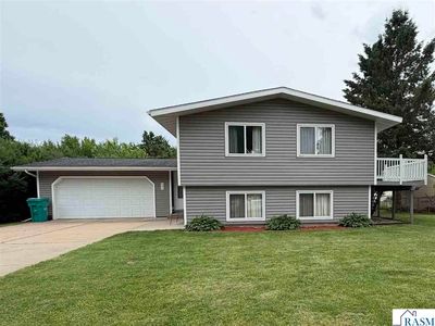 605 10th Ave NW, Waseca, MN, 56093