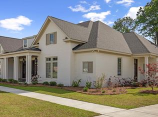 211 Windemere Ln, Dothan, AL 36303