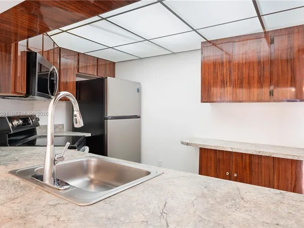20905 NE 8th Ct APT 101-36, Miami, FL 33179