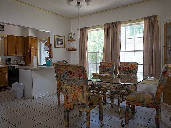 5th image of 1007 Pinebrook Dr