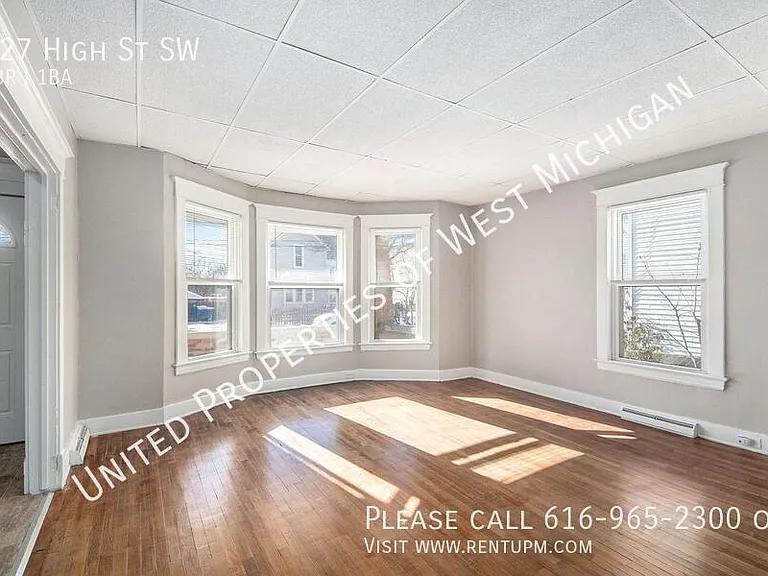 627 High St SW — Photo 5