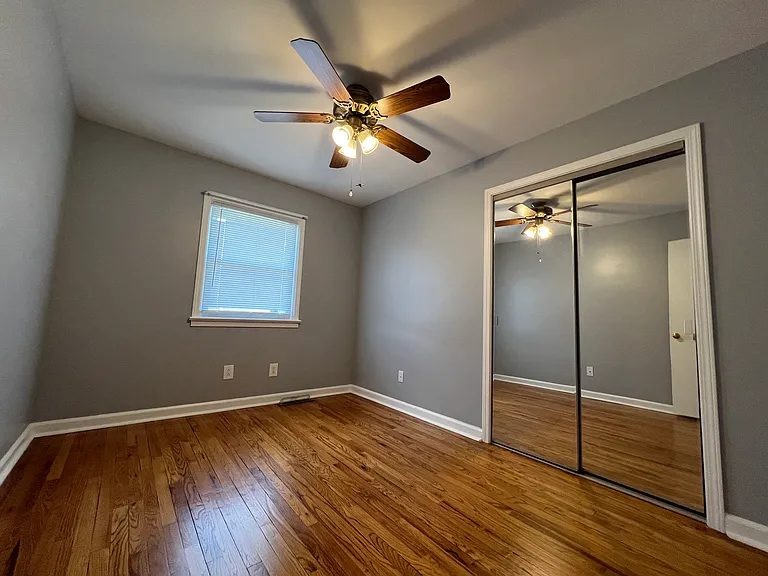 2332 Woodcrest Ave — Photo 13