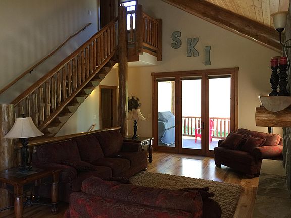 Main Level living room