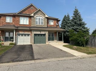 23 Royal Vista Rd, Brampton, ON L6Y 0K8