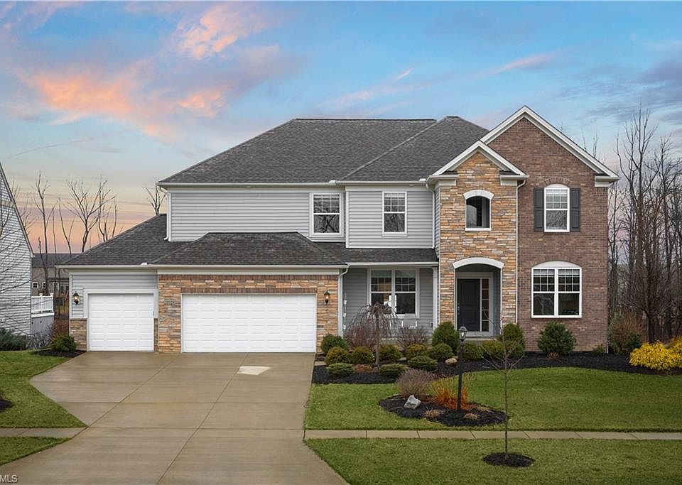 1st image of 18154 Clare Ct