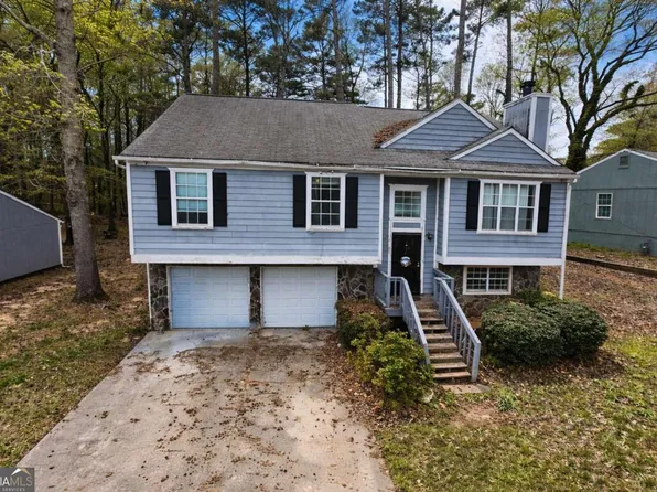 6189 Valdez Dr, Rex, GA 30273