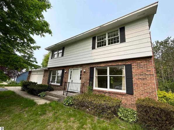 459 Sierra Dr, Traverse City, MI 49685
