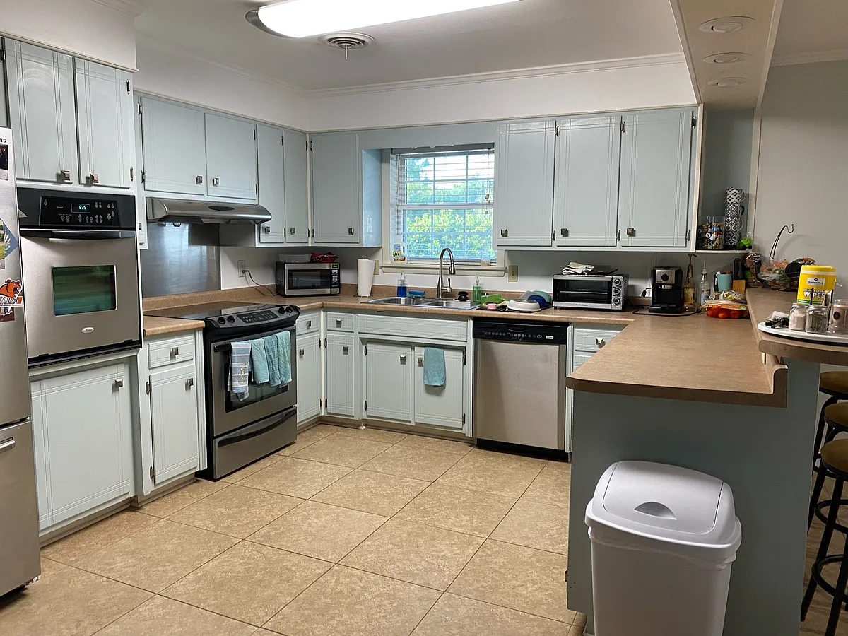 Building Photo - 4050 Bonway Dr