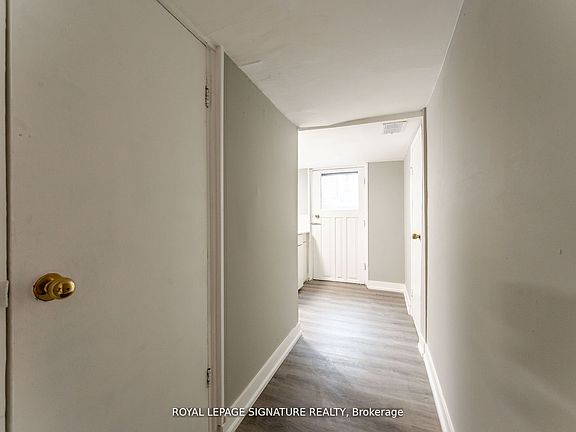 3rd image of 1070 Shaw St
