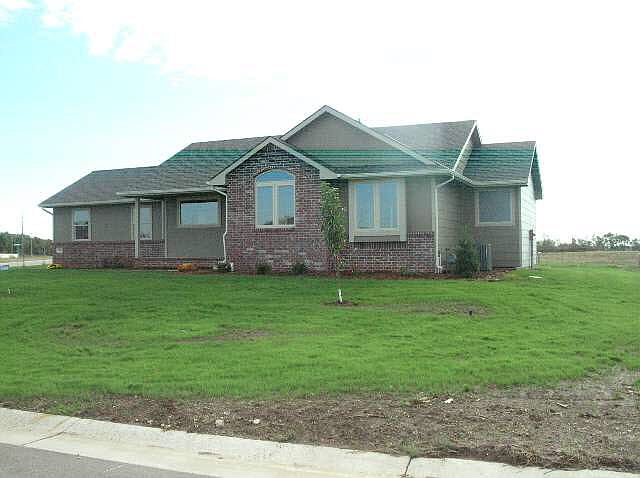 1st image of 2808 Rushwood Dr
