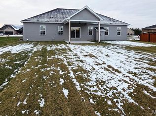 1192 Widgeon Dr, Mascoutah, IL 62258